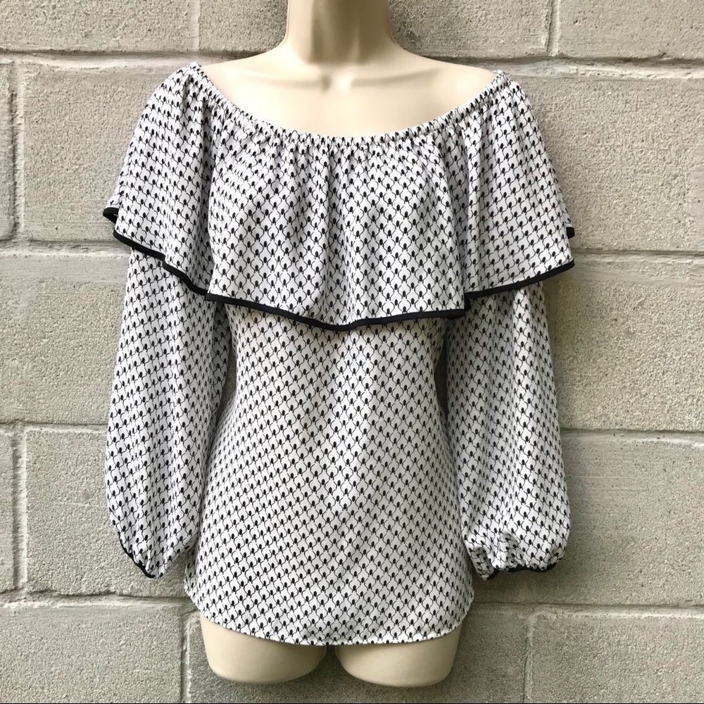 VINCE CAMUTO black & white print peasant blouse